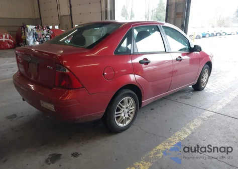 2005 Ford Focus Zx4 z USA, uszkodzony, nr VIN 1FAHP34N25W187516